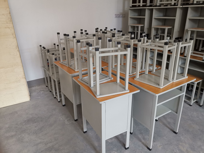 課桌椅 課桌椅